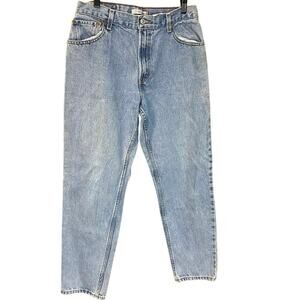 Women’s vintage Levi's 550 Light Blue relaxed tapered fit denim Jeans Y2K 12